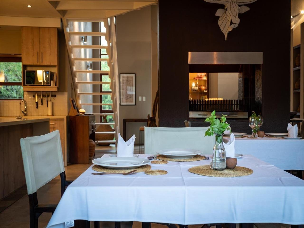 Ekhaya Bush Lodge Hoedspruit Buitenkant foto